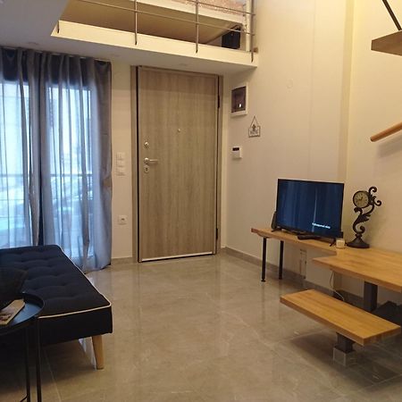 Minimal Two-Floor Apartment Thessaloníki Ngoại thất bức ảnh