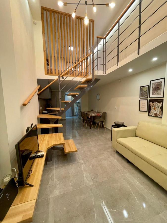 Minimal Two-Floor Apartment Thessaloníki Ngoại thất bức ảnh