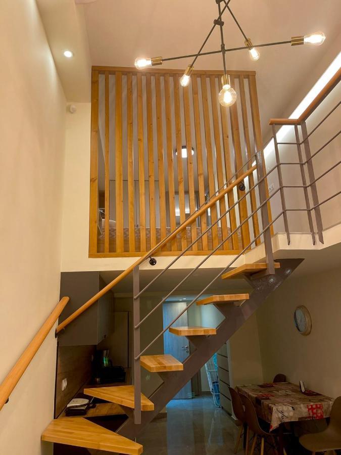 Minimal Two-Floor Apartment Thessaloníki Ngoại thất bức ảnh