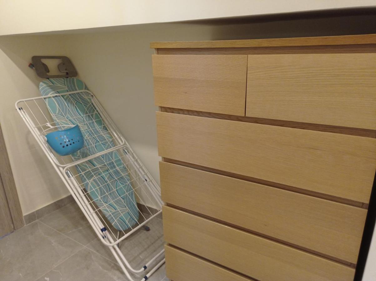 Minimal Two-Floor Apartment Thessaloníki Ngoại thất bức ảnh