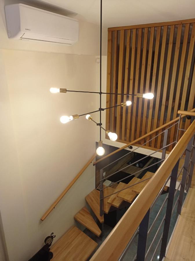 Minimal Two-Floor Apartment Thessaloníki Ngoại thất bức ảnh