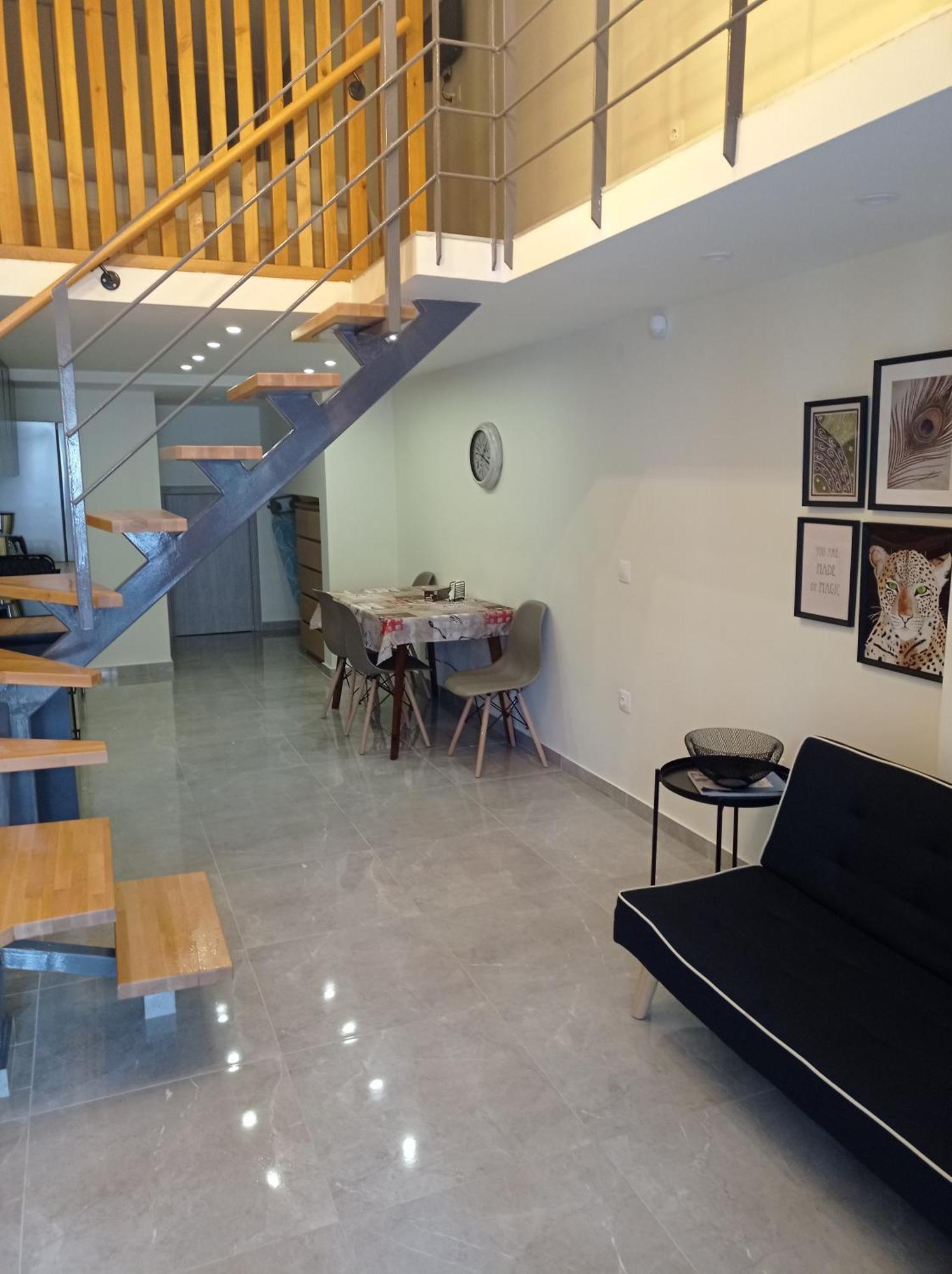 Minimal Two-Floor Apartment Thessaloníki Ngoại thất bức ảnh