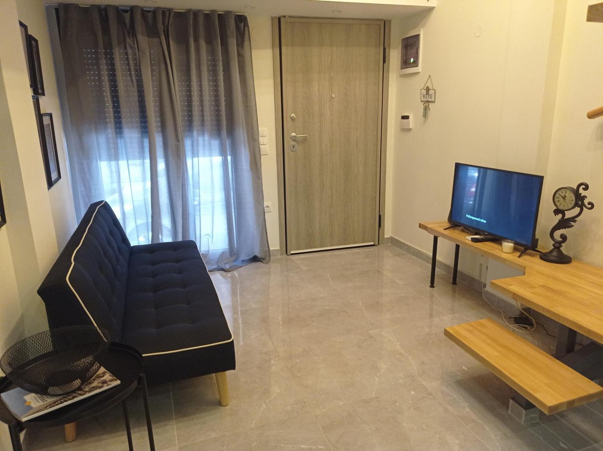 Minimal Two-Floor Apartment Thessaloníki Ngoại thất bức ảnh